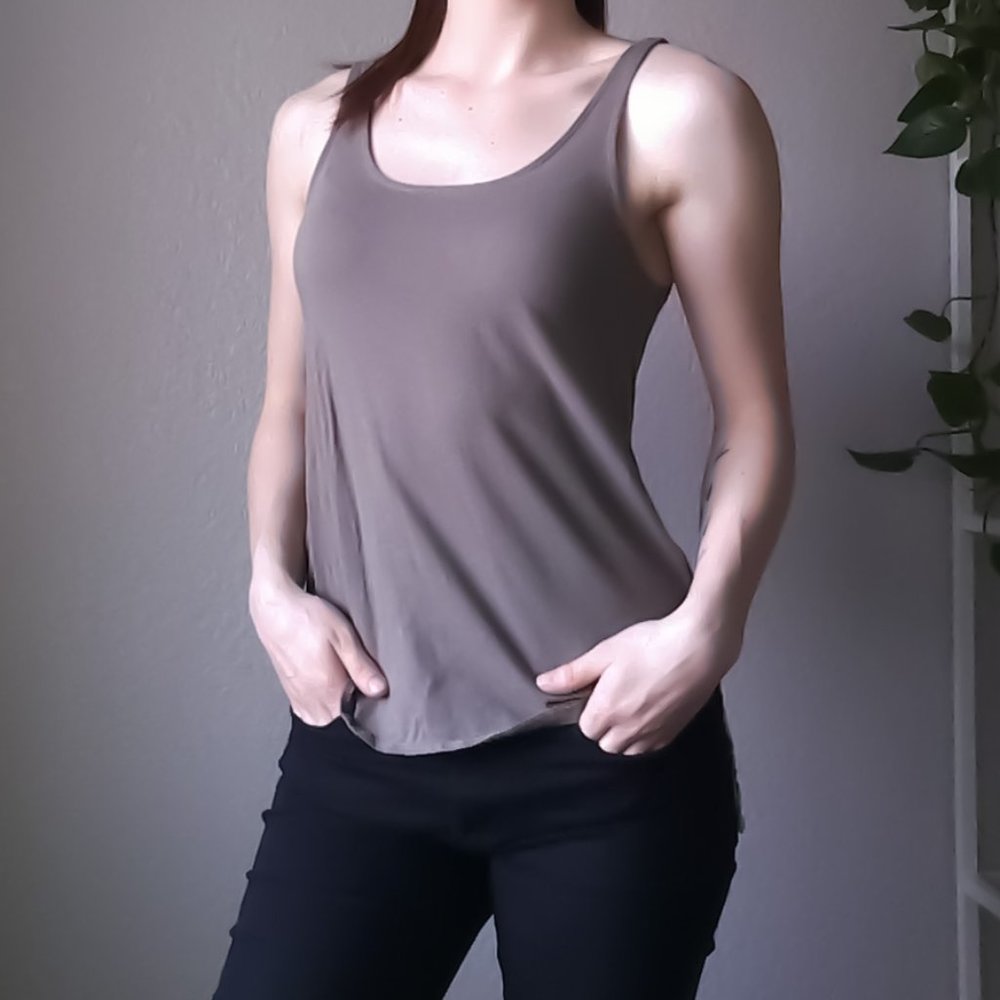 Duo-Toned Panel Tank